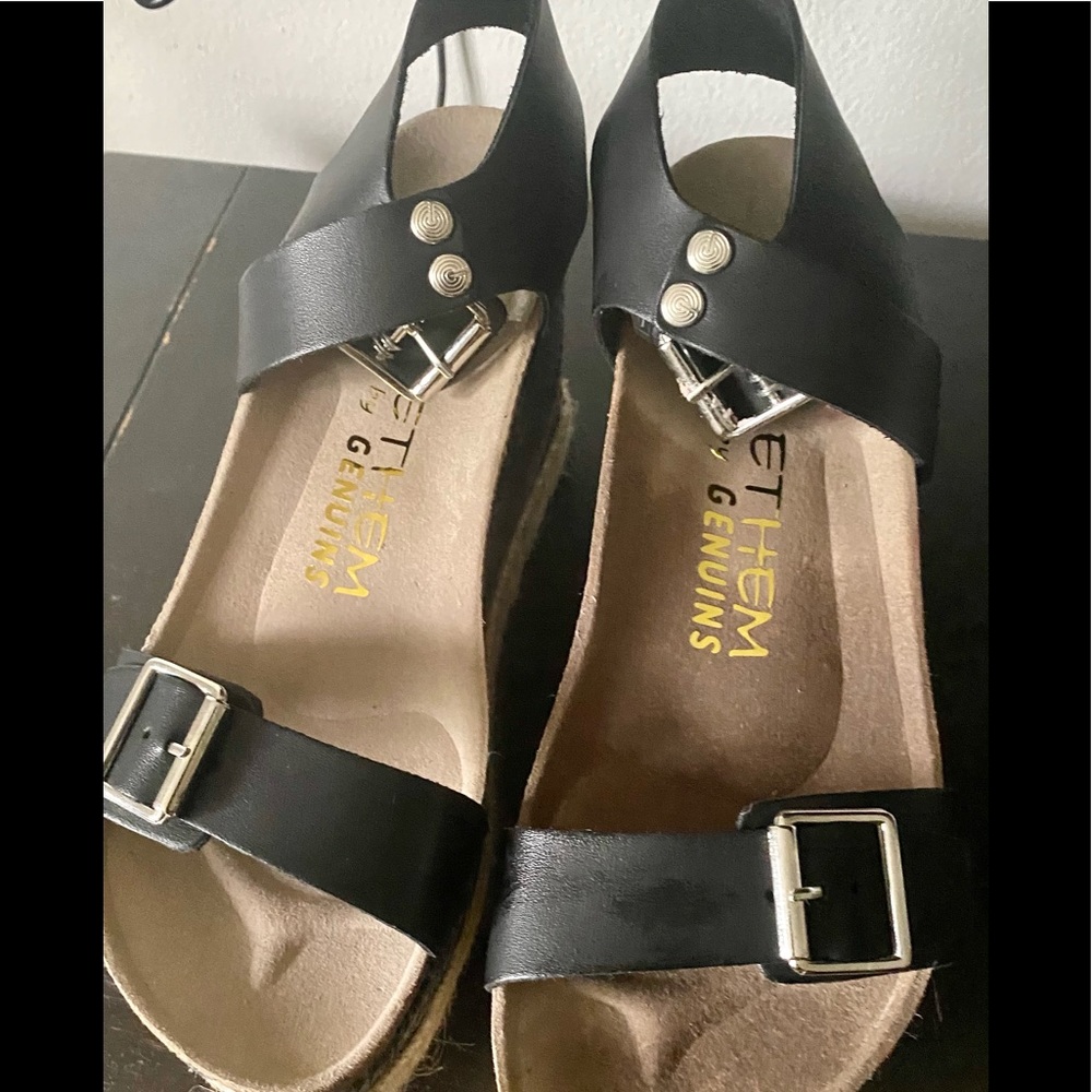 Ethem platform double buckle sandal